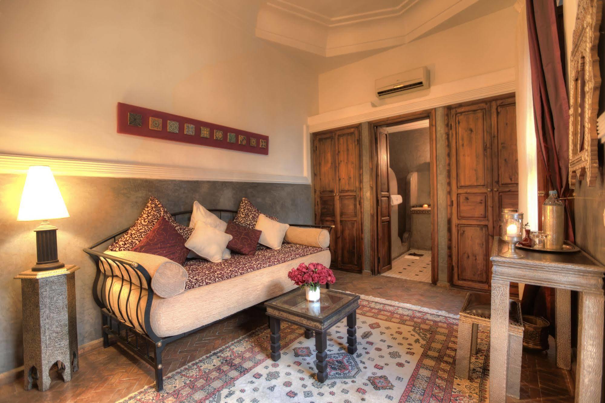 Riad Le Clos Des Arts Маракеш Екстериор снимка